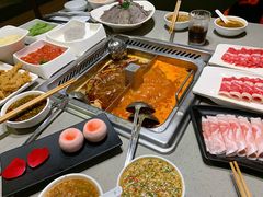 -海底捞火锅(旭辉MALL店)