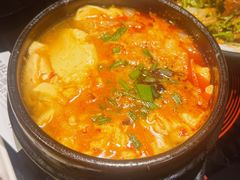 -英子补身汤(海兰路店)