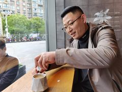 -星巴克臻选(宁波北仑银泰城店)