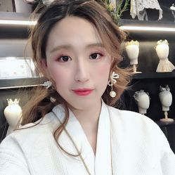 -艾米丽婚纱礼服