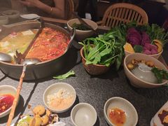 -三出山火锅(南京万象天地店)