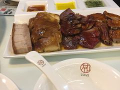 -新大咀港式茶餐厅(宝山万达店)