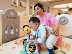 -爱的果实月嫂育婴师(世纪东方店)
