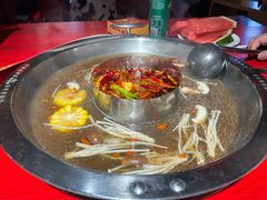 -谭鸭血老火锅(万象九宜城店)