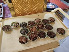 -玛拉沁艾力手把肉蒙餐