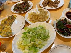 -鹏城人家海鲜酒家·23年老字号(较场尾店)