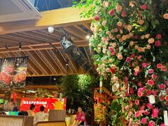 -野山舂·贵州现舂酸汤火锅(鸿通城店)