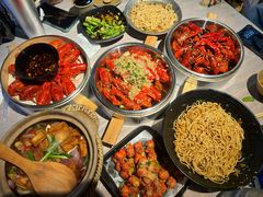 -巴厘龙虾·榜首油焖大虾(音乐学院·沿江酒馆店)