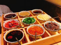 九宫格蘸料-锦和牛·炭火烧肉(ICC太和里店)