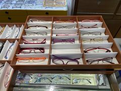 -广州宝岛眼镜武汉和光眼镜市场西区店
