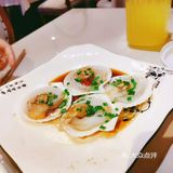 在李嘉嘉旁边，环境还是很不错的，菜品无功无过吧