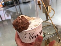 牛奶奶油巧克力碎-VENCHI 闻绮(北京国贸商城店)