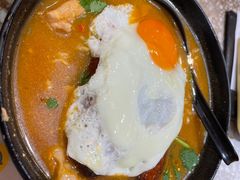 番茄秘制鸡翼乌冬冻奶茶-华嫂冰室(湾仔店)