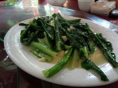 -香猪美食(中心店)