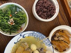 -雪梅月子中心(华侨城店)