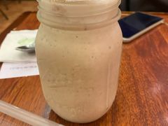 香蕉冰淇淋奶昔-玛格萝妮比萨屋(四平店)