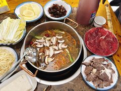 -乳仔牛牦牛汤锅 烤羊排(松潘古城店)