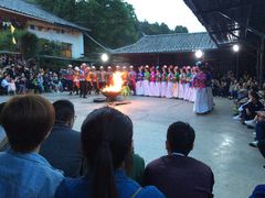 大堂-摩梭传统篝火晚会