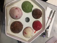 -哈根达斯(陆家浜路店)