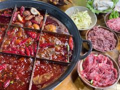 -正南齊北重庆老火锅(光华村直营店)