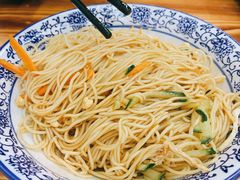酸辣鸡丝凉面-品·吉祥(沙溪古镇店)