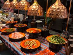 -四海一家自助餐(益田假日广场店)