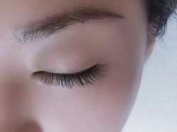 -爱美睫美甲会馆