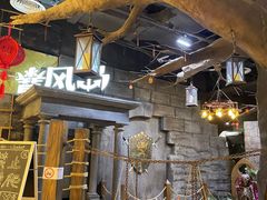 -暴风岛沉浸式体验馆(百联世纪店)