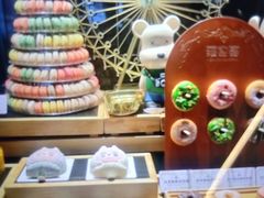 -雍容荟帝王蟹活龙虾展台自助(IFS黑金店)