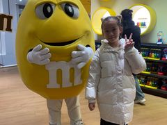 -m豆巧克力世界(上海世茂广场店)