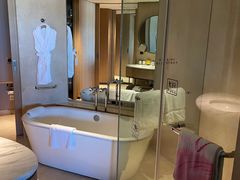 -上海佘山世茂艾美酒店