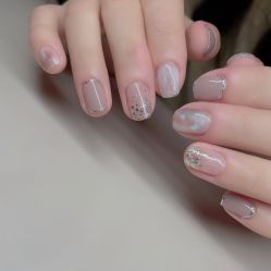 -柴小姐美睫美甲