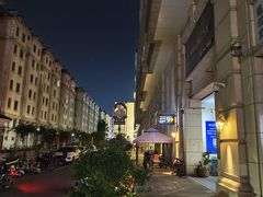 -鲁邦国际风情街(麦世达韩国精品百货店)