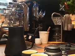 -天井·丑面包搭咖啡