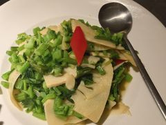 -吴越荣记苏州菜·松鼠桂鱼100%活鱼现做(斜塘老街店)
