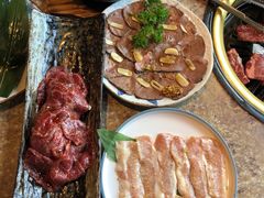 -炼火烤肉店