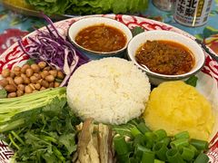 -闯关东东北农家菜(崂山石老人店)