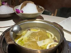 -喃喃椰·糟粕醋·椰子鸡火锅(七堡花园店)