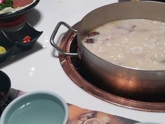 -洪氏嗨捞·猪肚鸡火锅(阳光天地店)