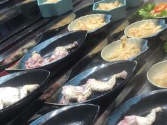 -新艺自助美食城(中山路店)