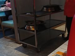 -阿瓦山寨·湘菜现炒·剁椒鱼头王(咸阳总店)
