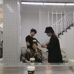 -HANYI韩艺形象店