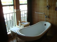 超大浴缸-娜娜度假小旅馆