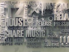 -TZ House音乐现场(来福士中心店)