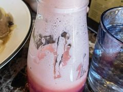 鲜榨火龙果哈密瓜汁-Lets burger非常汉堡·环球风味(蓝色港湾店)