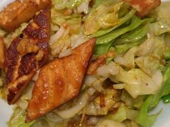 特色馕炒圆白菜-巴依老爷新疆美食(常营店)