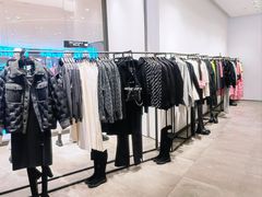 -URBAN REVIVO(上海中庚漫游城店)