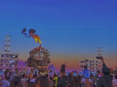 -北戴河碧螺塔海上酒吧公园