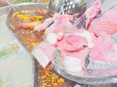 -肖肖酸萝卜鱼火锅(总店)