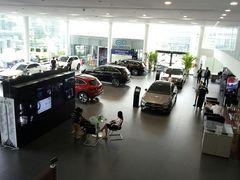 -北京鹏龙瑞星奔驰4s店(来广营店)
